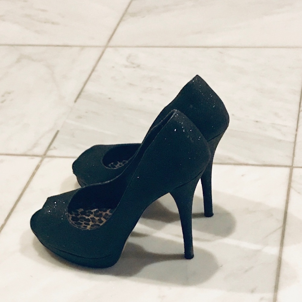 Betsey Johnson Sparkle Heels, size 6.5 - Picture 2 of 5
